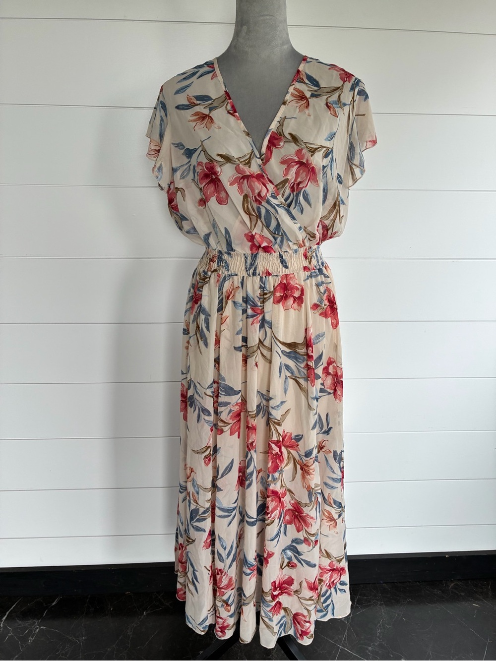 Alexa B Cream Maxi Dress with Red Floral Print and Elastic Waist Sz 12 NWOT/0237
